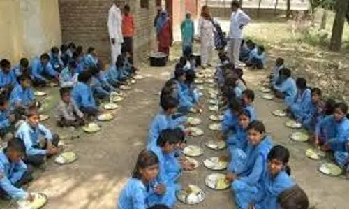 mid day meal at school mid day meal at school