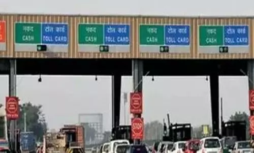 Govt to implement nationwide barrier-free FASTag toll collection by 2026 Govt to implement nationwide barrier-free FASTag toll collection by 2026