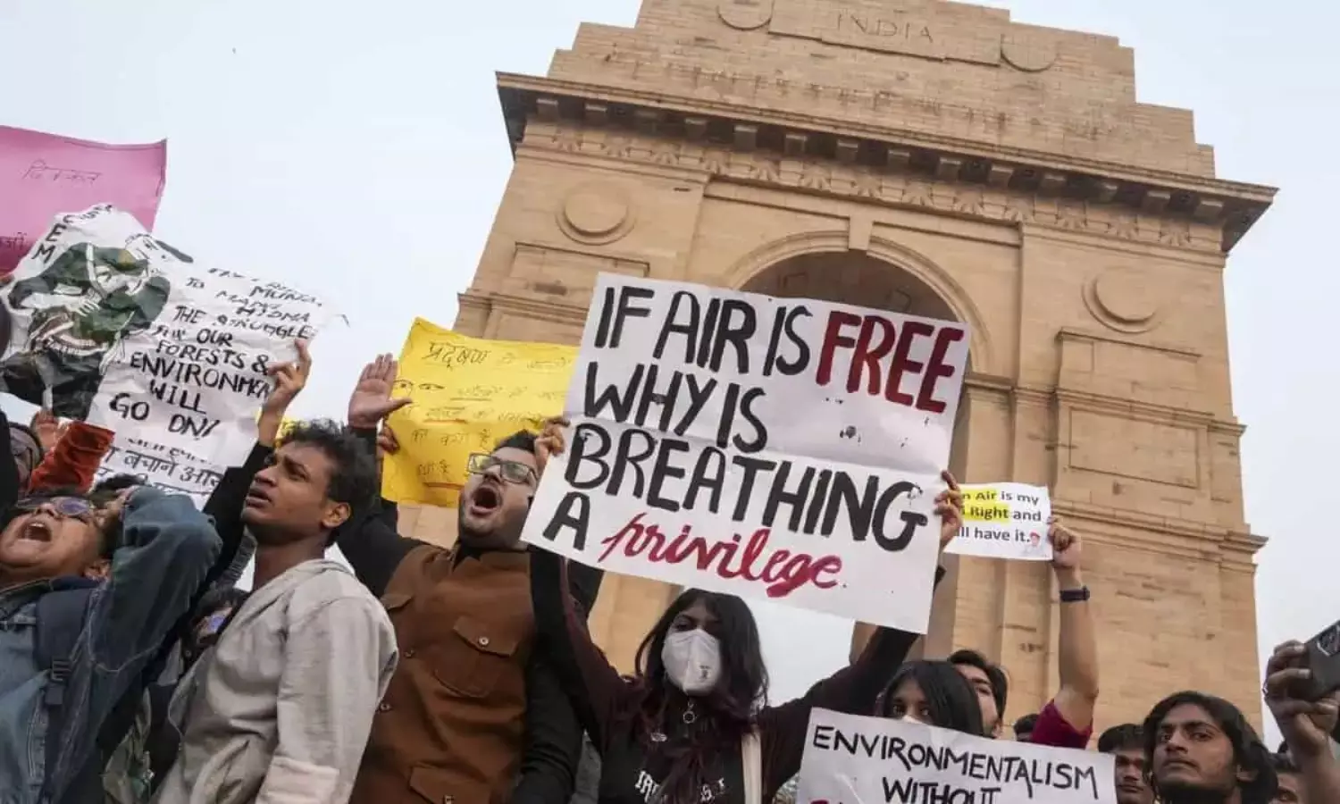 Delhi to install air purifiers in 10,000 classrooms to combat pollution