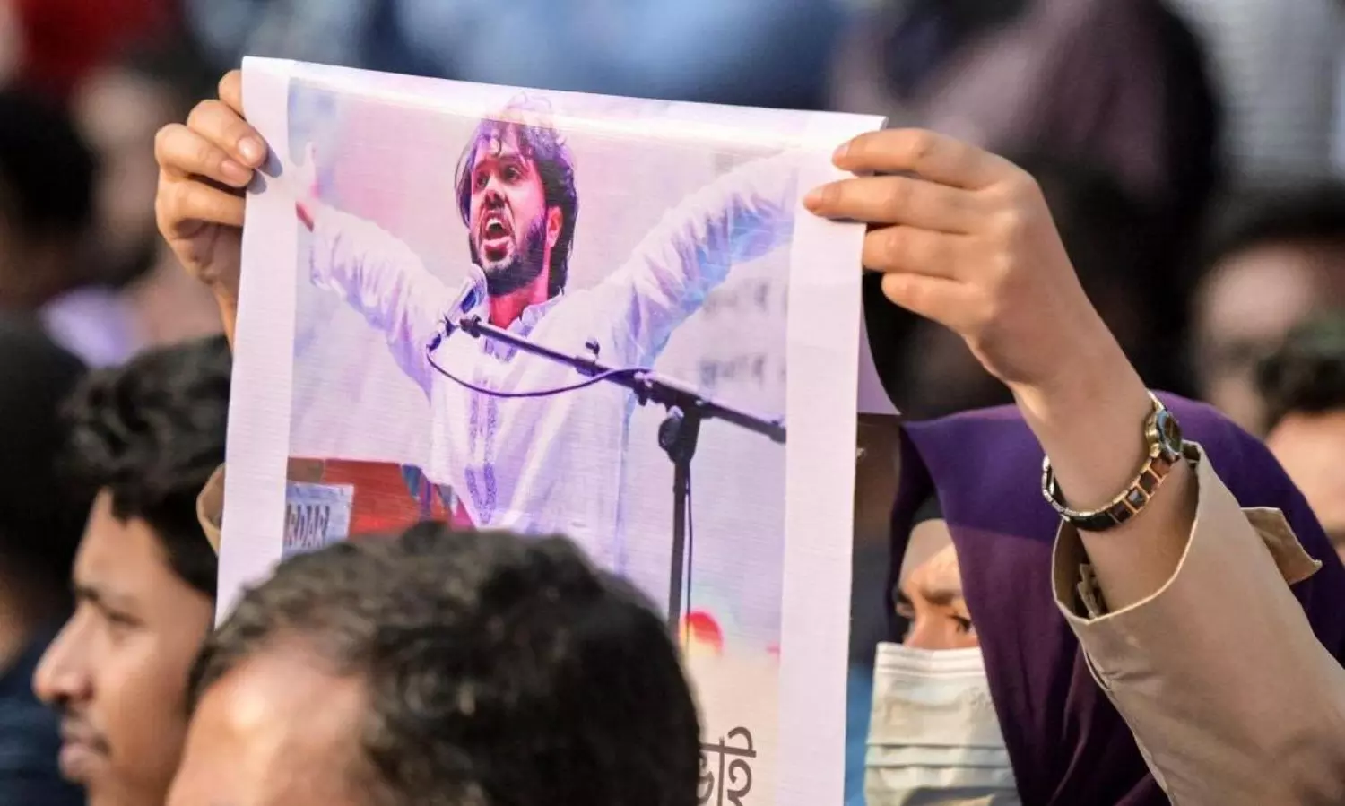 Protests sweep Bangladesh as youth leader Sharif Osman Hadi dies of gunshot wounds