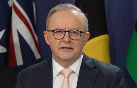 Following Bondi Beach shooting, Australian PM announces gun buyback