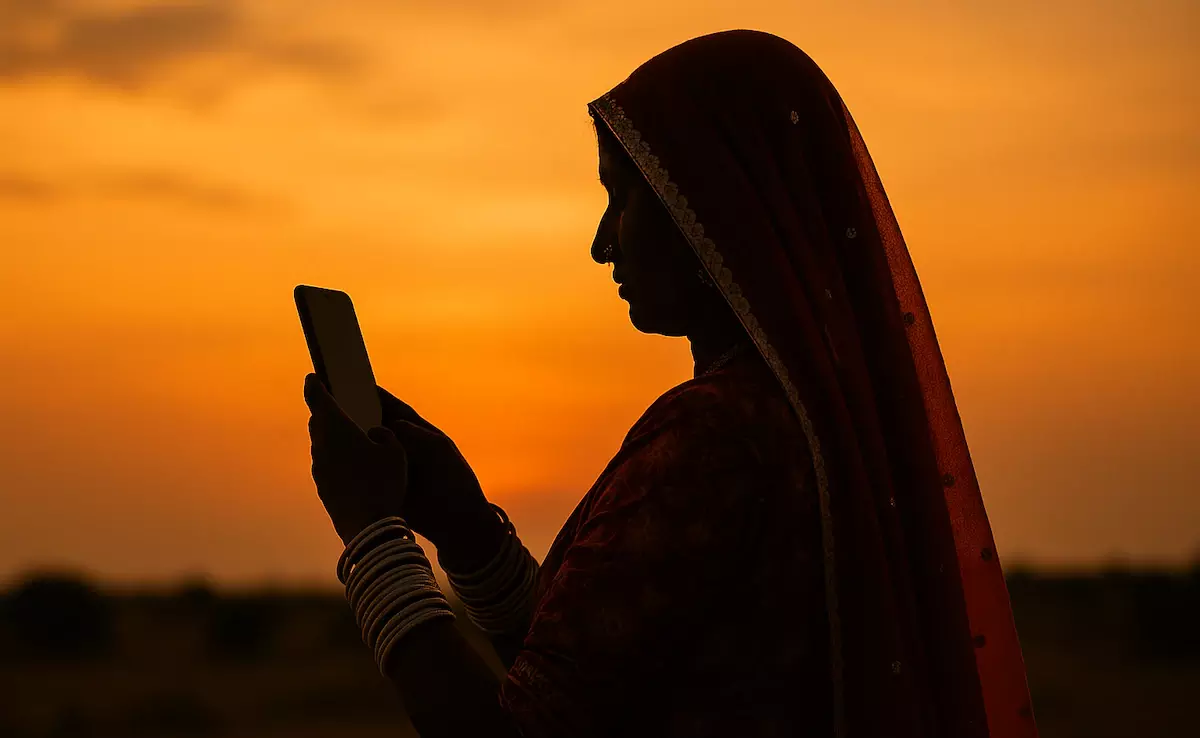 Rajasthan panchayat bans women from using phones with cameras