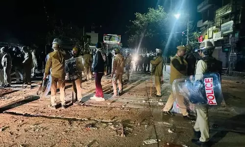 Four policemen injured as mob pelts stones during removal of mosque railings in Jaipur