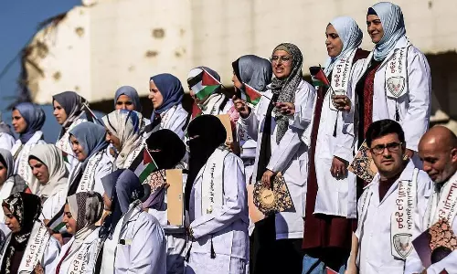 168 Gazan doctors complete medical training in Gaza braving genocide