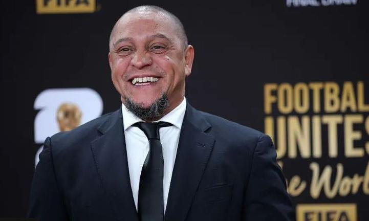 Brazil great Roberto Carlos ‘recovering well’ after a heart procedure