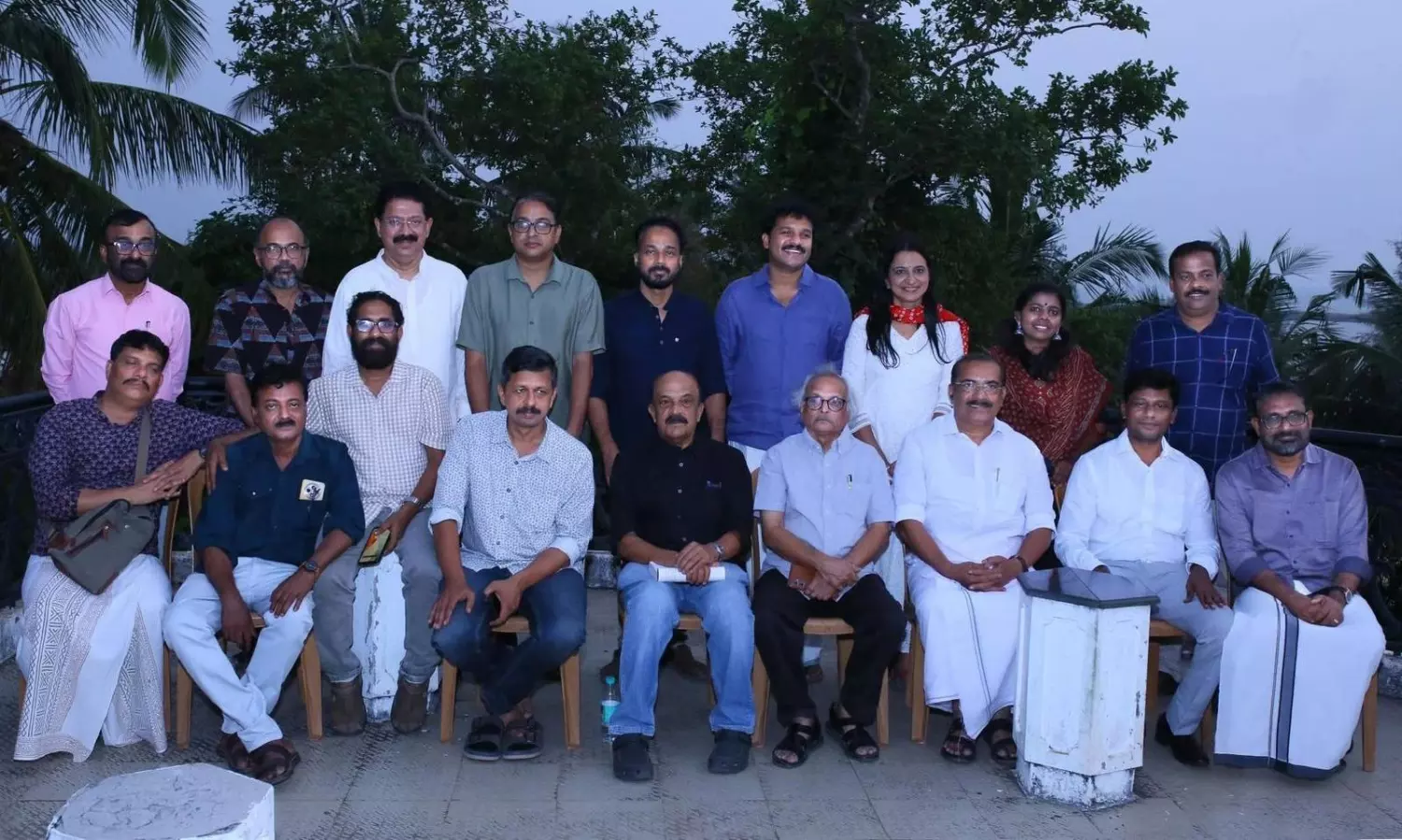 Malayalam writers meet in Mahe for intimate literary evening rooted in memory, dialogue