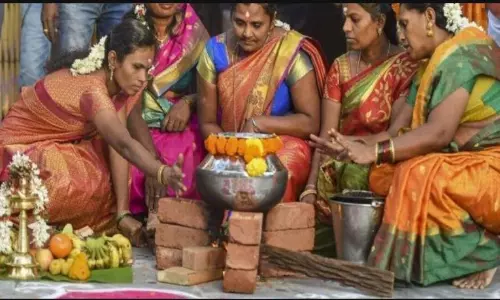 Stalin govt likely to provide Rs 3,000 cash along with Pongal gift hamper Stalin govt likely to provide Rs 3,000 cash along with Pongal gift hamper