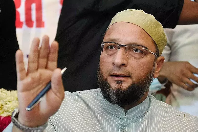 Owaisi alleges part of old Delhi mosque razed during demolition drive