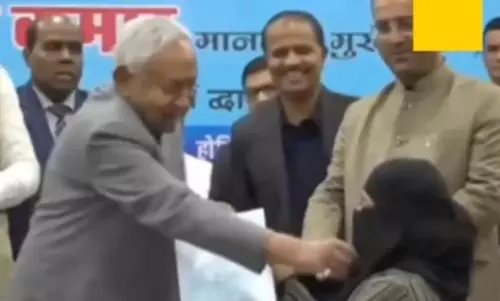 Bihar: Doctor Nusrat Parveen reports for duty weeks after veil controversy Bihar: Doctor Nusrat Parveen reports for duty weeks after veil controversy