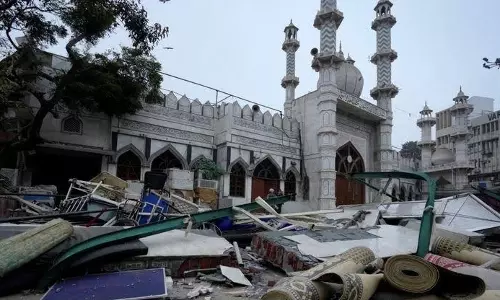 Tension grips Old Delhi as demolition near mosque triggers violence Tension grips Old Delhi as demolition near mosque triggers violence