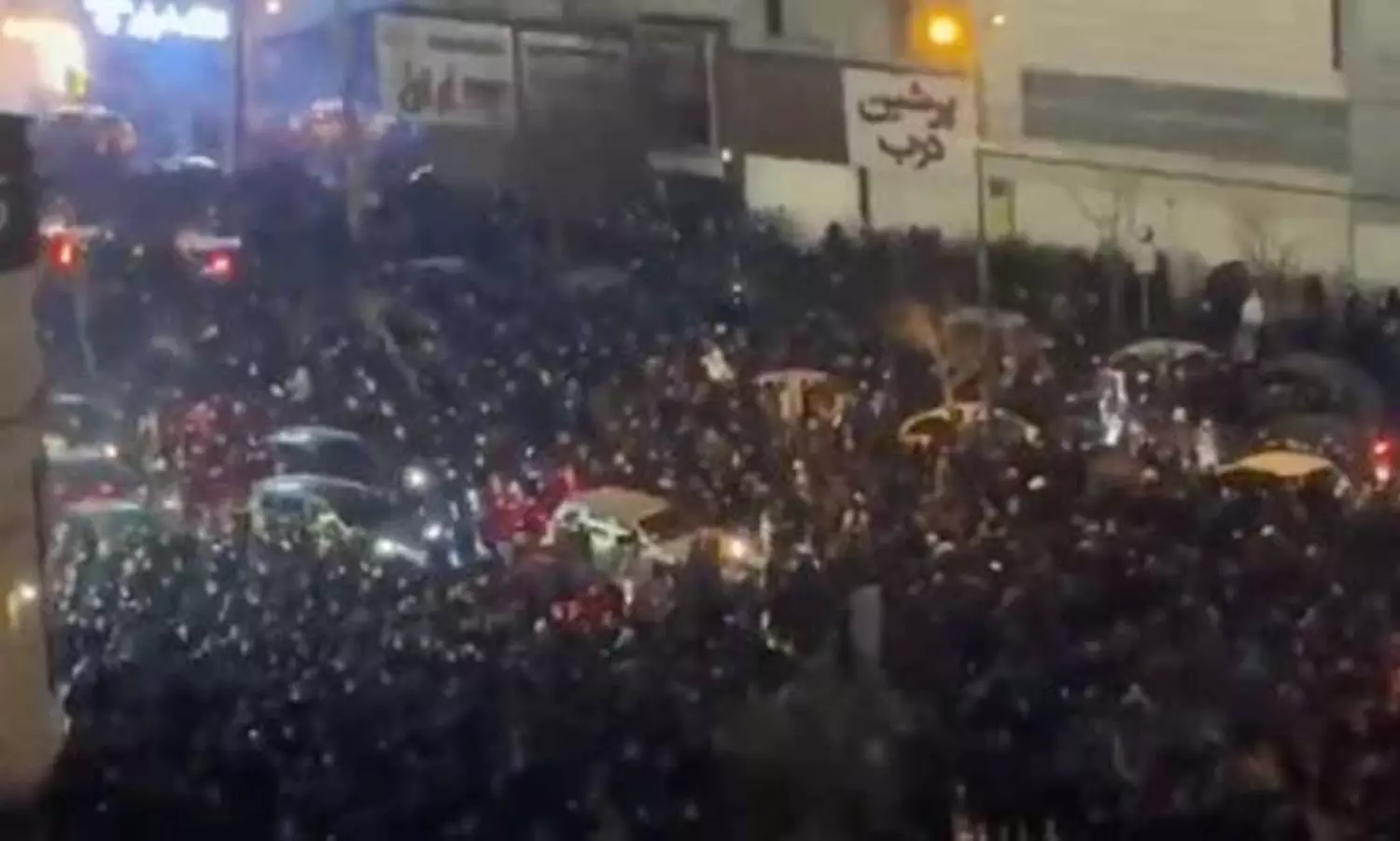 Australia, Canada, EU urge Iran to end lethal force against protesters 