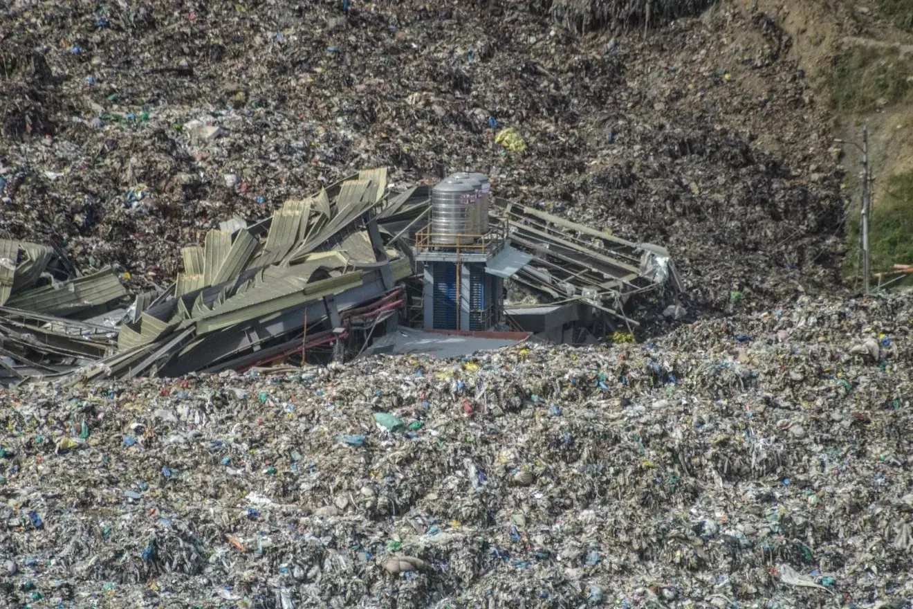 Philippines garbage avalanche: 4 dead, over 30 missing; rescue efforts intensify