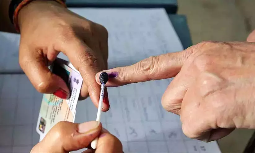 Videos: Indelible ink marks get easily wiped off at Mumbai polls