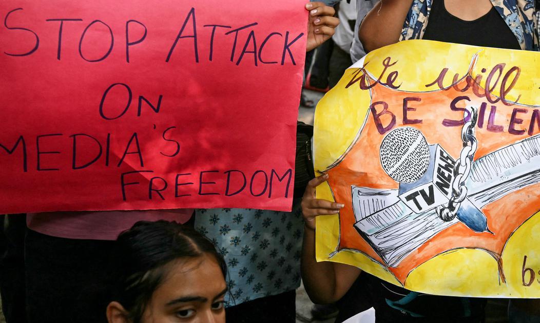 India-Pakistan news blocks harm democracy, says Editors Guild