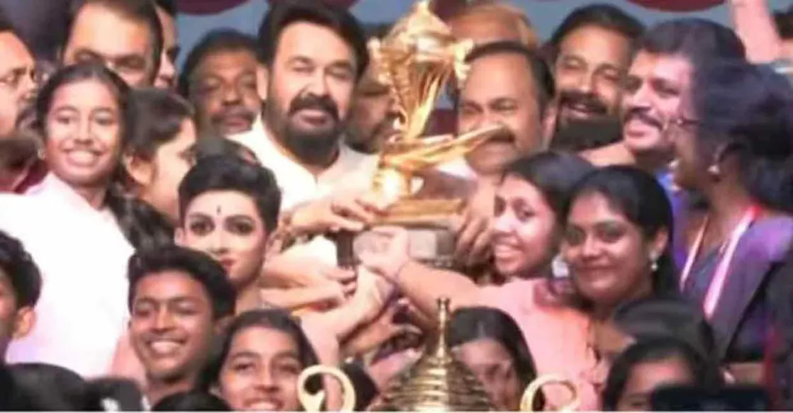 Kannur wins gold cup at 64th Kerala School Kalolsavam