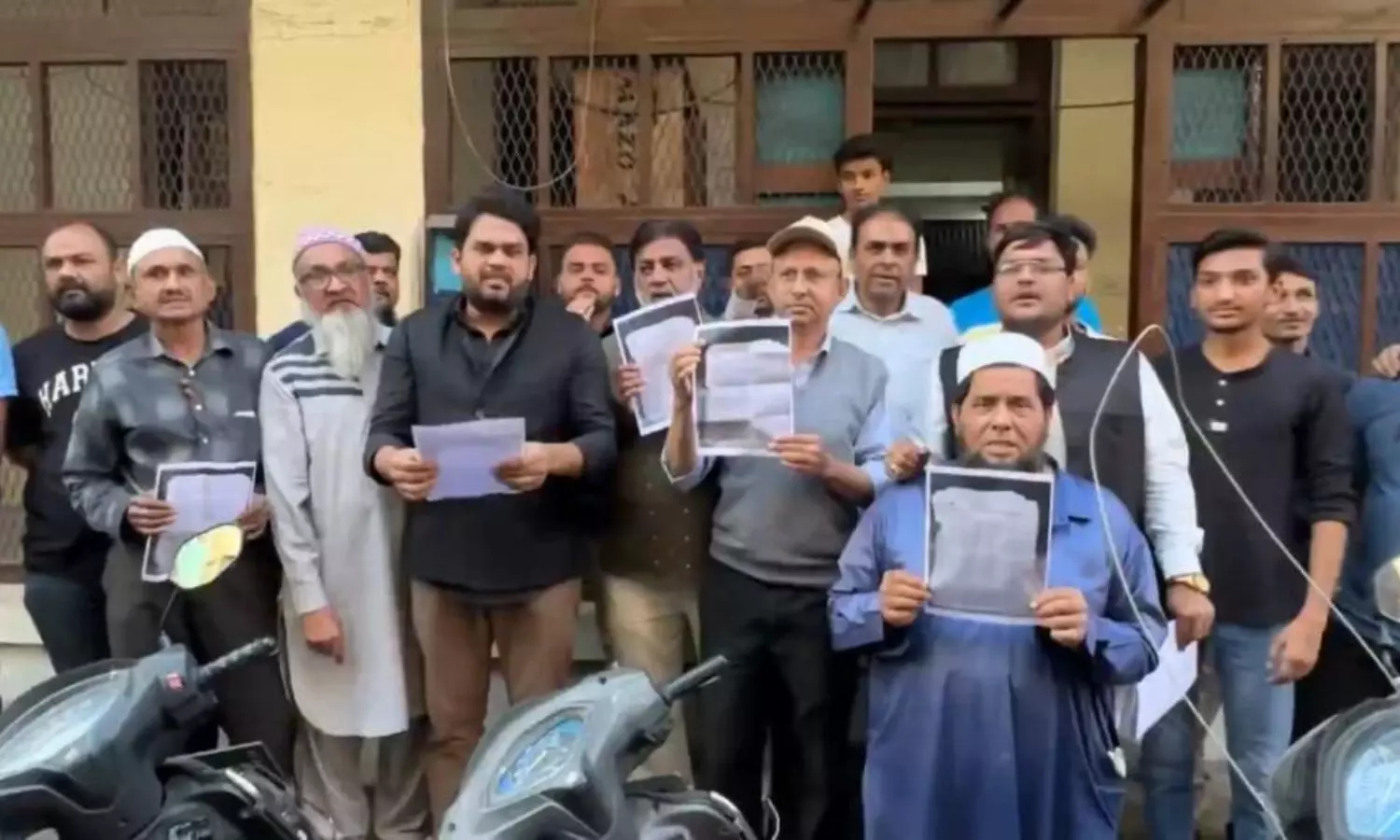 Muslim voters deletion in Gujarat: affected allege BJP workers declared them dead