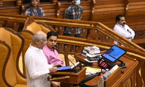 Governor Arlekars policy speech  blames Centre for Keralas financial distress