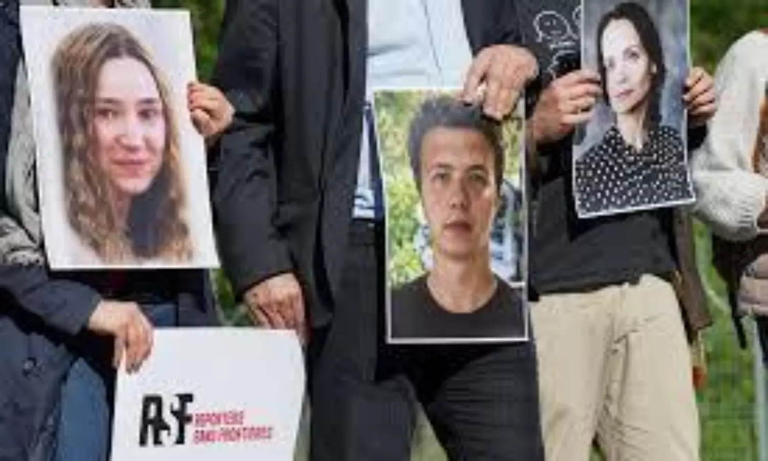 journalists arrested