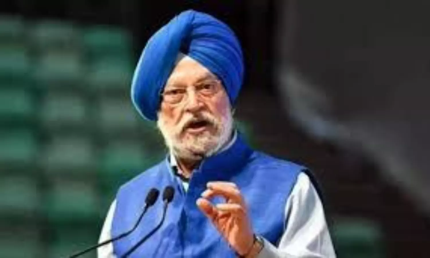 Oil Minister Hardeep Singh Puri