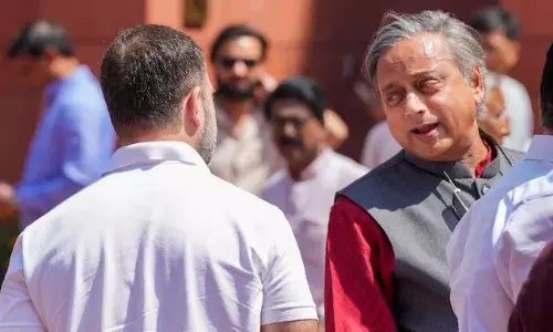 Shashi Tharoor to skip crucial congress meeting on Kerala poll strategy over Kochi event insult Shashi Tharoor to skip crucial congress meeting on Kerala poll strategy over Kochi event insult