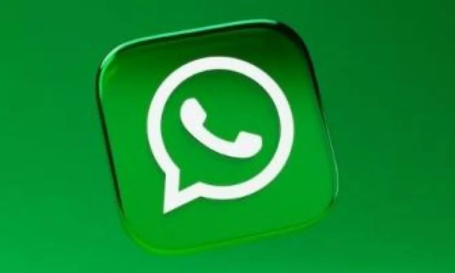 Lawsuit filed against Meta claiming it can access WhatsApp chats; company refutes