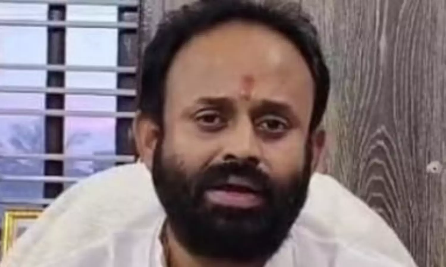 K’taka Police arrest Cong leader in Kerala for threatening woman official