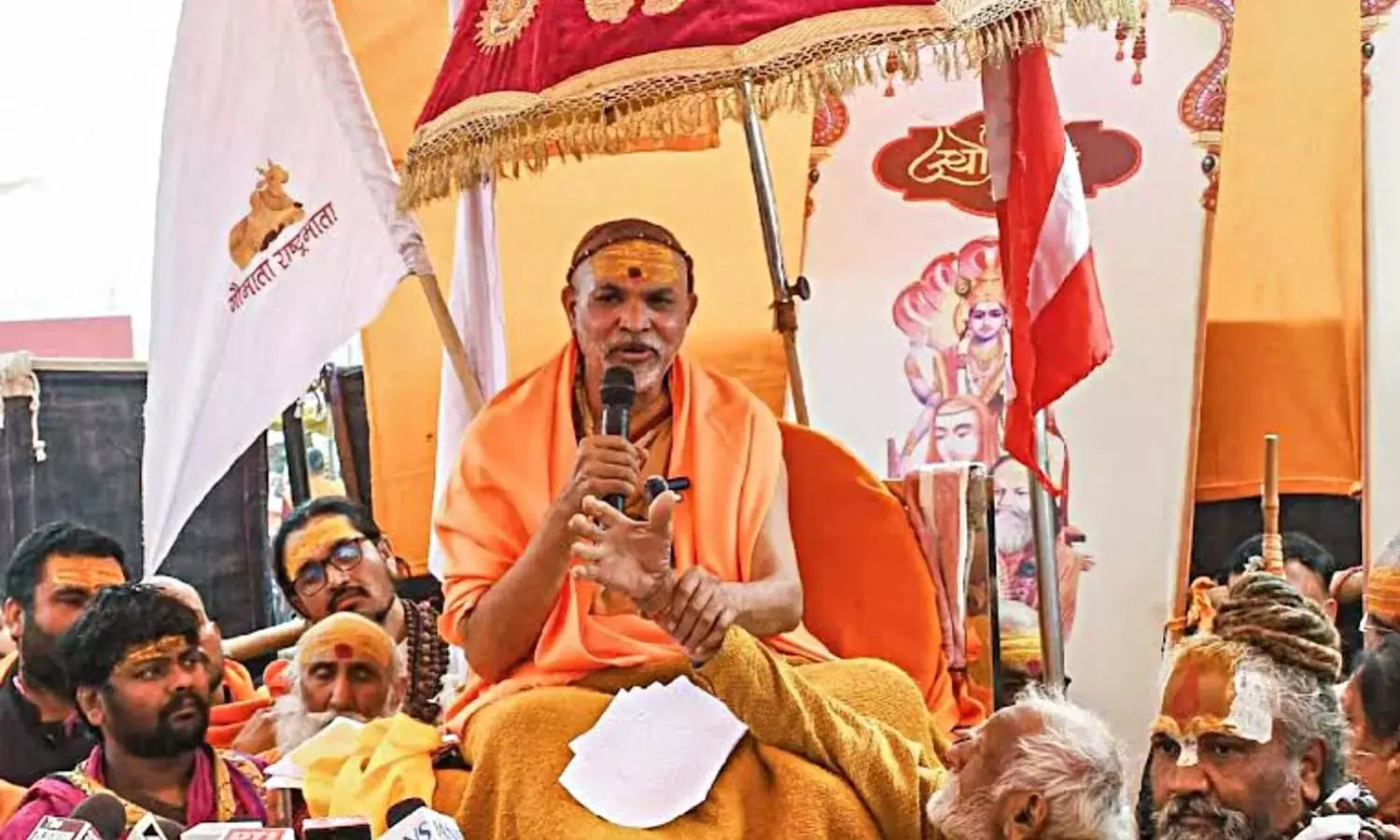 Swami Saraswati leaves Prayagraj Magh Mela without Sangam dip, vows continued protests