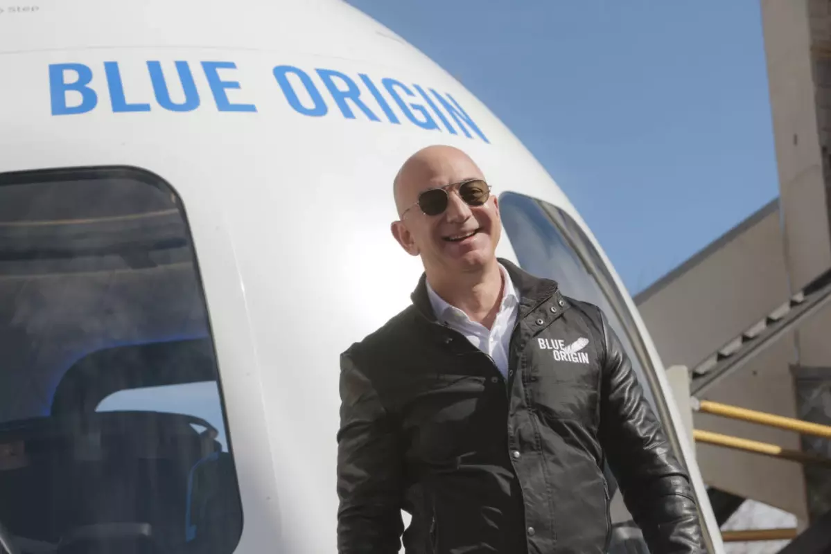 Blue Origin to pause space tourism for 2 yrs, focus on human lunar flights