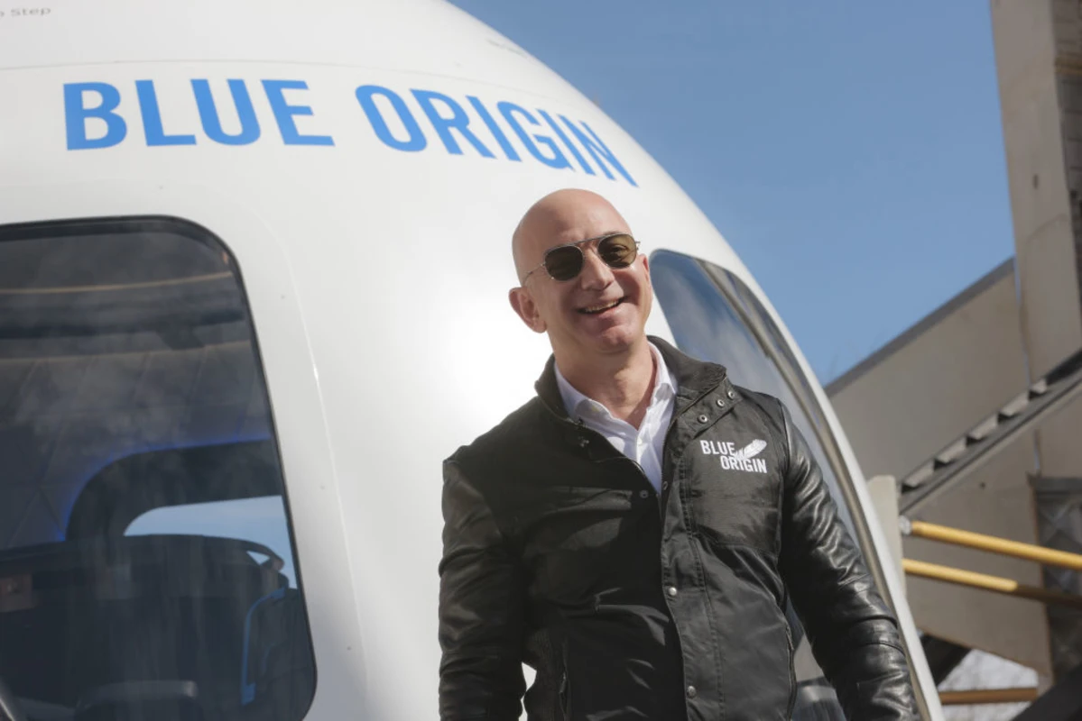 Blue Origin to pause space tourism for 2 yrs, focus on human lunar flights