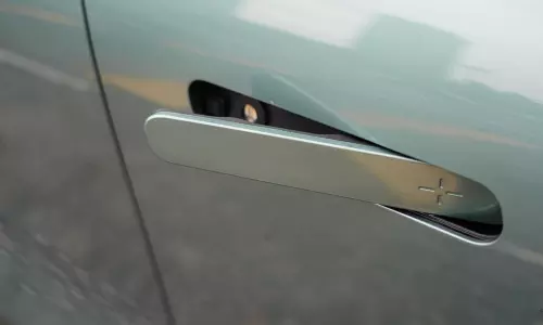 China to ban pop-out EV door handles, citing fire deaths and power failures