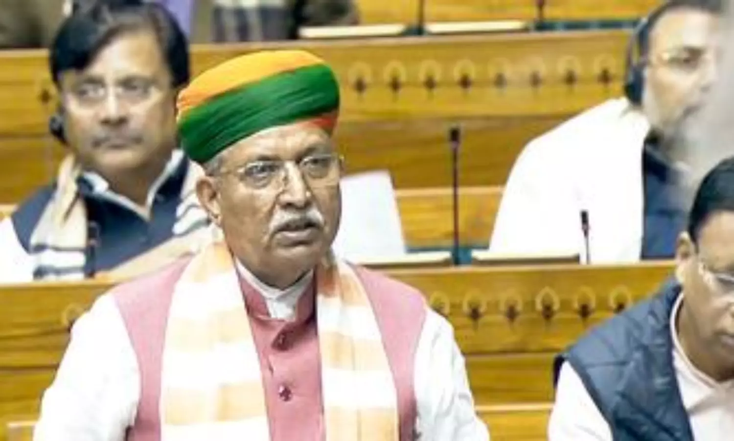 Govt informs Parliament over 4.76 crore court cases pending across India