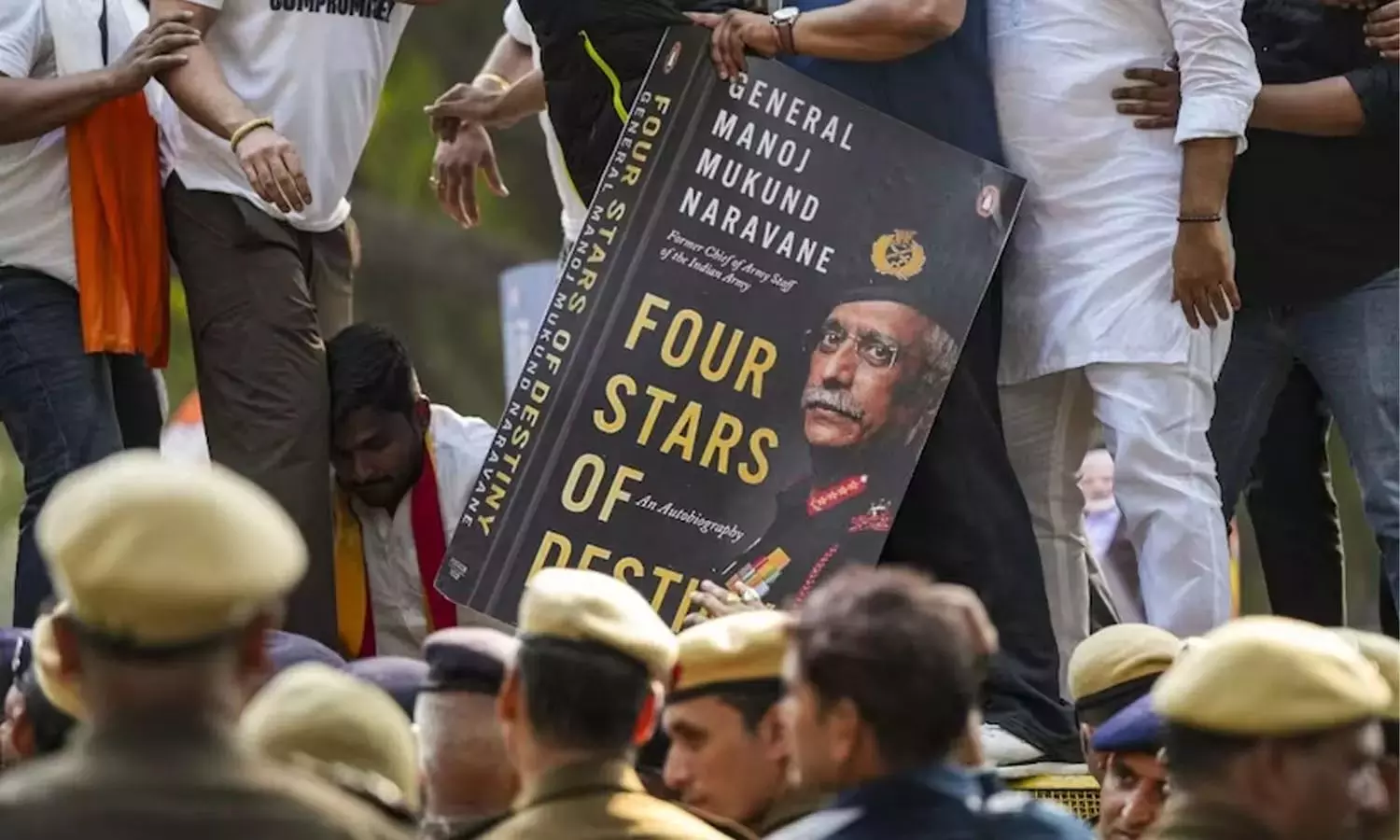 Naravane book row; Centre eyes 20-year post-retirement book writing ban for senior officials