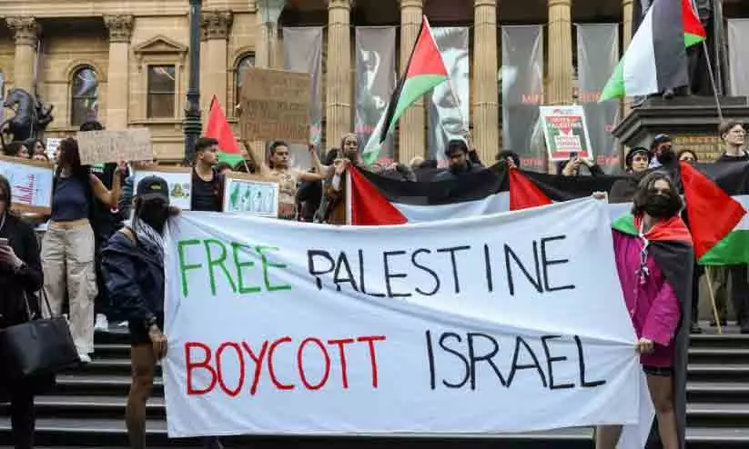 Irish supermarket staff’s protest fuels boycott Israel push in Europe Irish supermarket staff’s protest fuels boycott Israel push in Europe