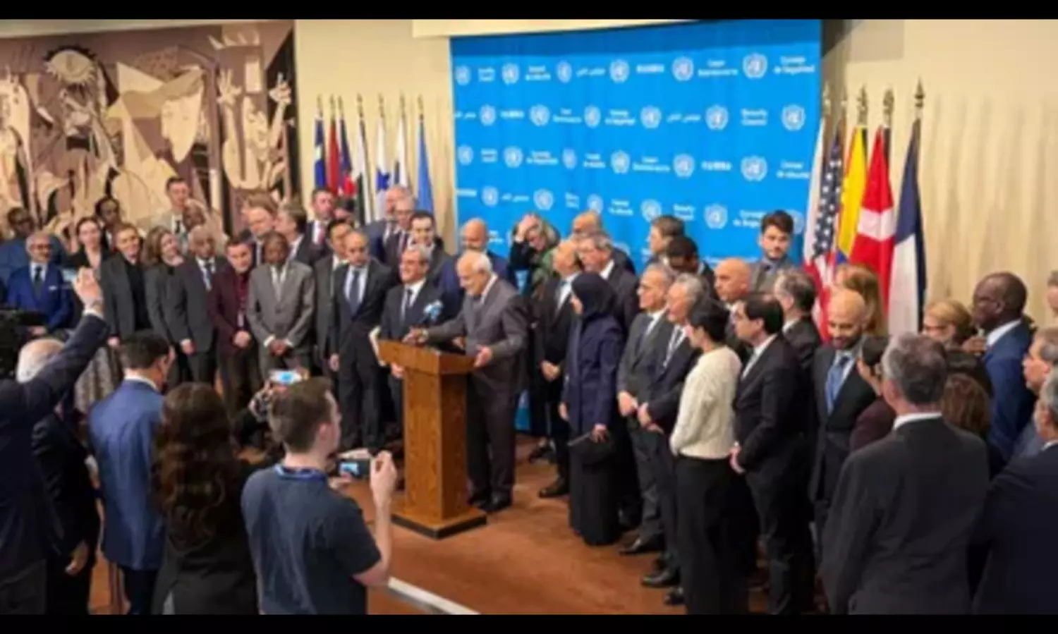 India not among 85 UN members who condemned Israels expansion of West Bank