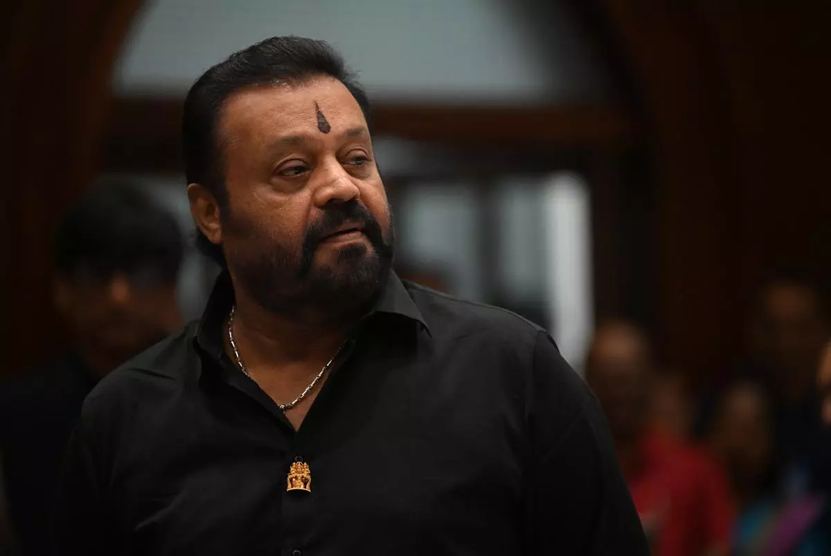 Vigilance Bureau questions Suresh Gopi in Sabarimala temple flag mast case Vigilance Bureau questions Suresh Gopi in Sabarimala temple flag mast case