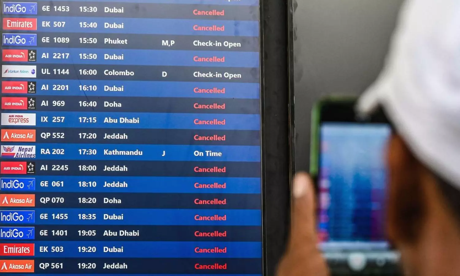 Hundreds of flights cancelled in India amid US-Israel attack on Iran
