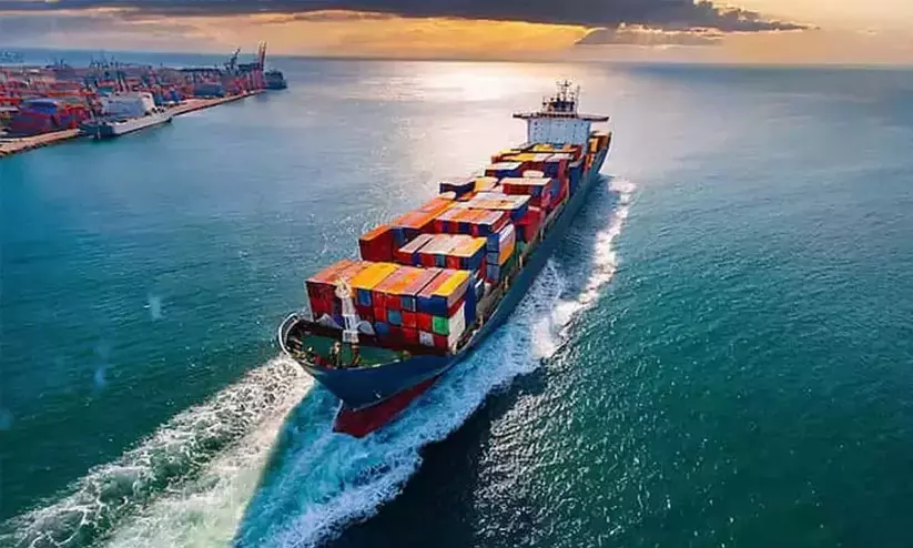 Iran officially closes Strait of Hormuz; warns attack on ships Iran officially closes Strait of Hormuz; warns attack on ships