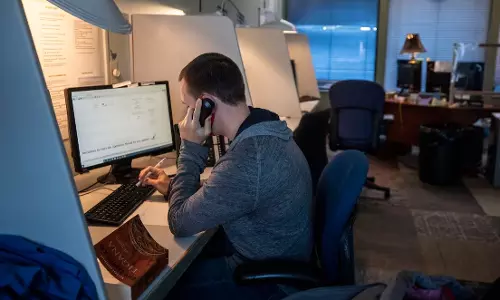 Dubai launches mental health hotline, calls on specialists to volunteer Dubai launches mental health hotline, calls on specialists to volunteer