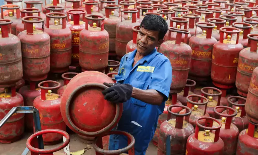 LPG crisis during festival season: Kerala CM seeks PM’s intervention LPG crisis during festival season: Kerala CM seeks PM’s intervention