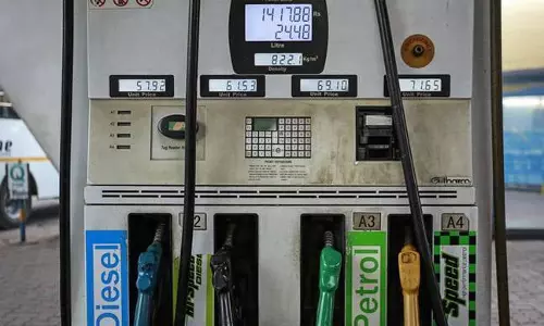 Surging fuel prices prompt US lawmakers to move bill to tax oil majors on windfall profits