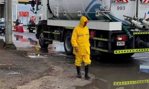 UAE municipalities intensify emergency response after heavy rain