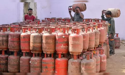 Govt denies LPG refill rule changes, calls ‘45-day’ claims false