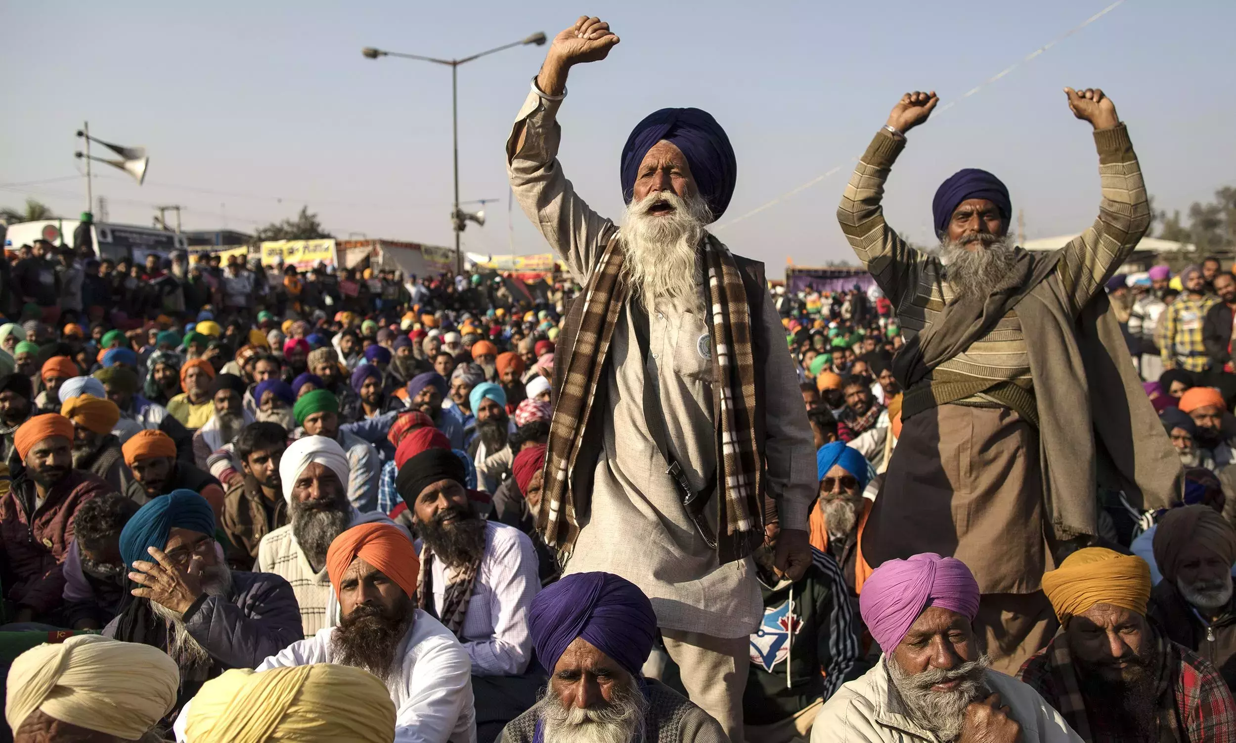 5 Lakh suicides in 12 yrs; MSP only on paper: farmers slam Centre 5 Lakh suicides in 12 yrs; MSP only on paper: farmers slam Centre