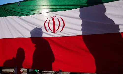 We will ‘set you on fire’: Iran warns US against ground invasion