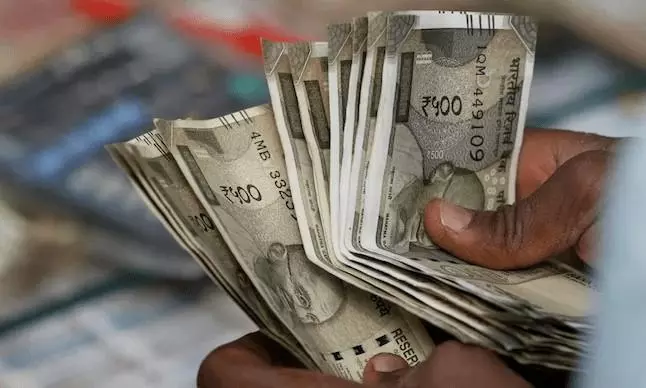 Indias top 1,688 ultra-rich hold half of GDP wealth; report pushes for 2-6% tax