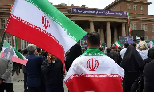 Iran calls on young people to protect power plants with human chains