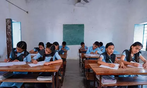 CBSE gives schools 7 days to implement 3-language policy CBSE gives schools 7 days to implement 3-language policy