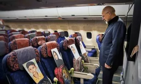 Iran’s Speaker carries Minab victims’ photos to Pakistan ahead of US talks Iran’s Speaker carries Minab victims’ photos to Pakistan ahead of US talks