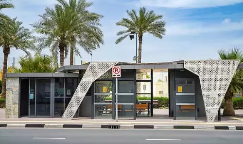 Dubai installs 726 bus shelters to improve links with metro, taxis