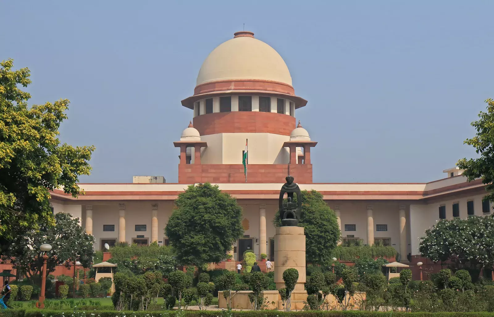 SC declines plea against Bengal bureaucratic reshuffle, calls it ‘common practice’